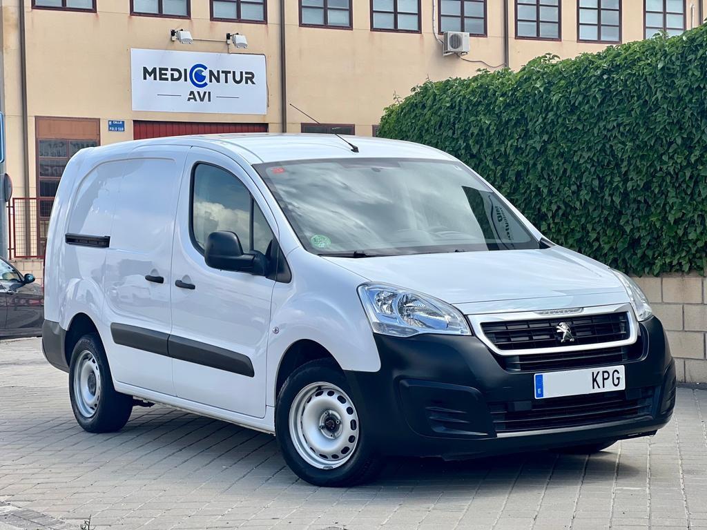 Peugeot Partner Furgón Confort L2 1.6BlueHDI 100Cv